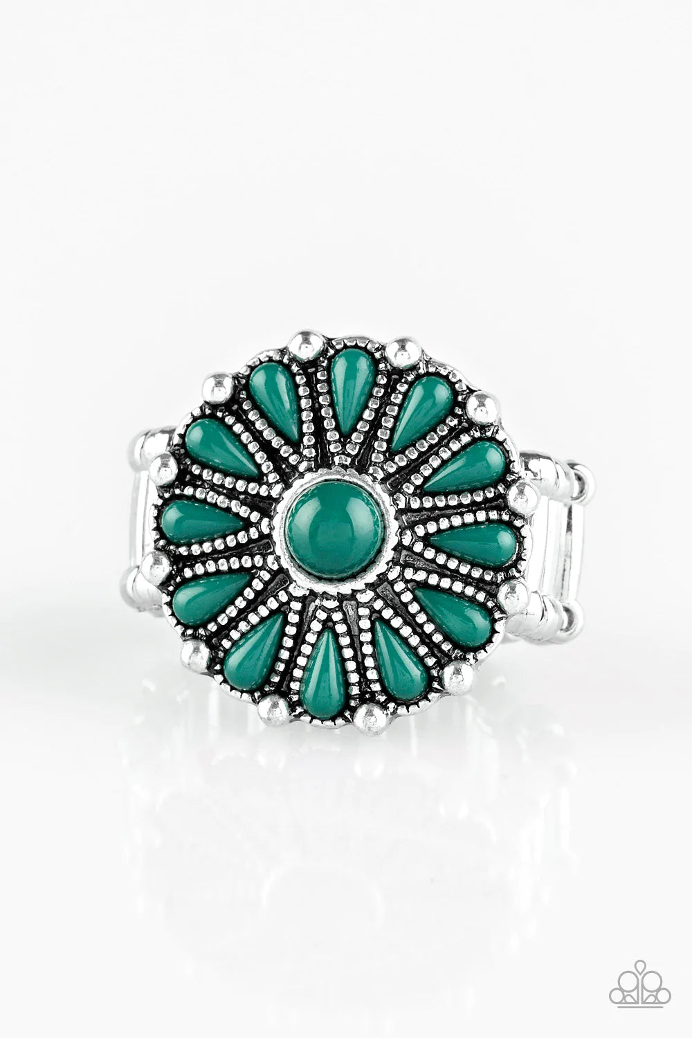 Poppy Pop-tasting Green Ring