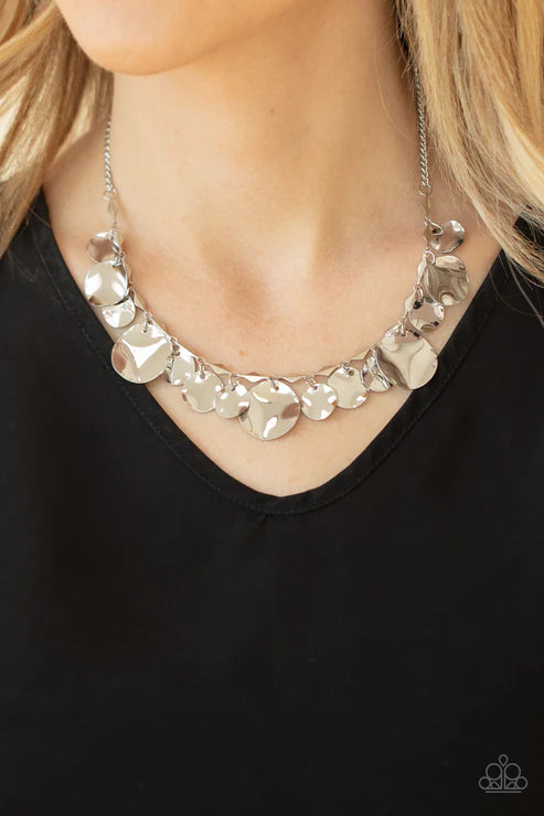 GLISTEN Closely Silver Necklace