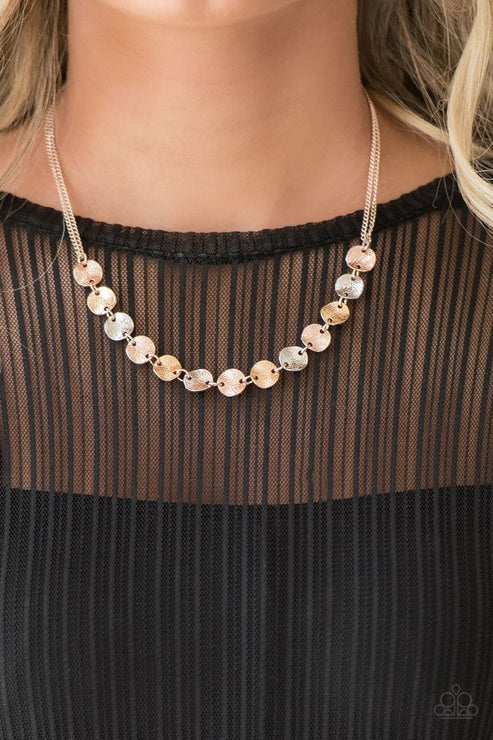 Simple Sheen Gold Necklace
