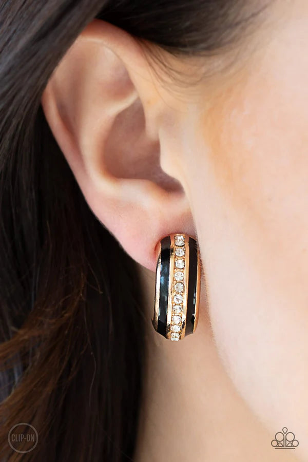 WEALTHY Living Gold Clip-on Earring
